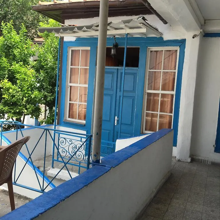 Findik Pansiyon Esmirna Hostal